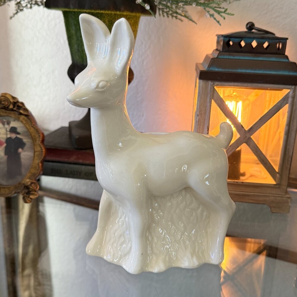 Vintage Doe Planter - Picture 13 of 15